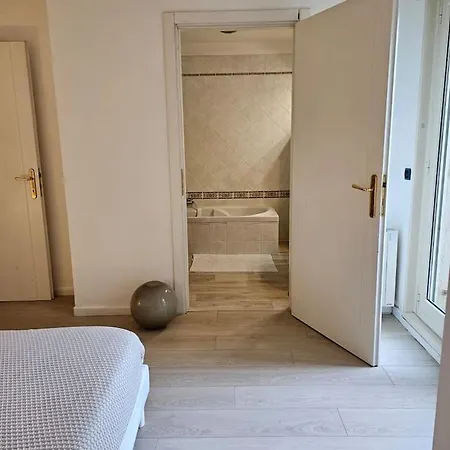 Cosy-piscine Et Vue A 1km De Monaco Beausoleil